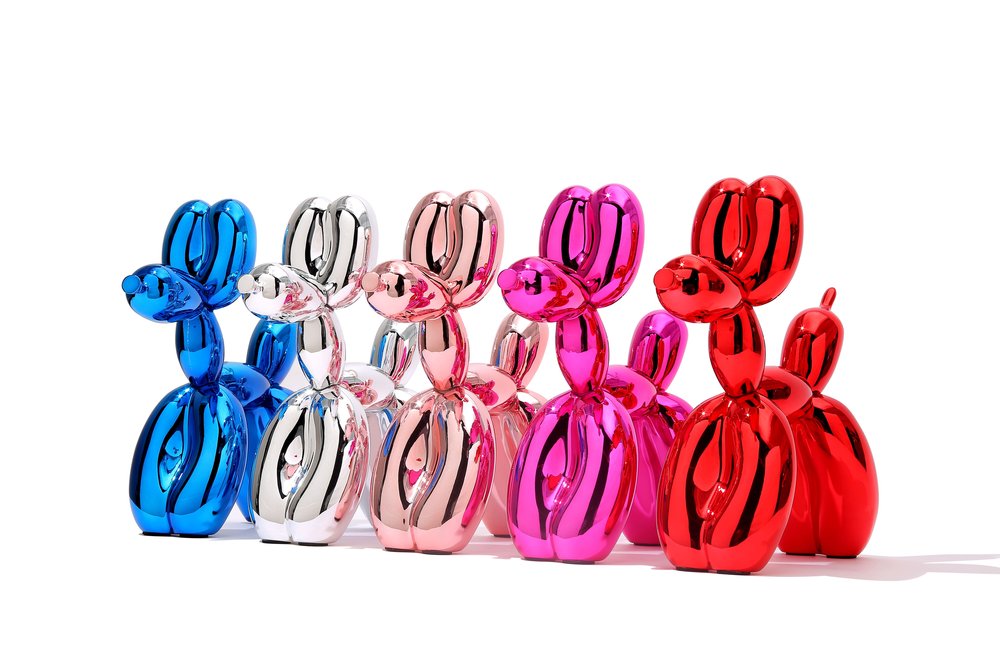 5 balloon dogs by editions studio in line: balloon dog blue, balloon dog silver, balloon dog rose gold, balloon dog pink and balloon dog red